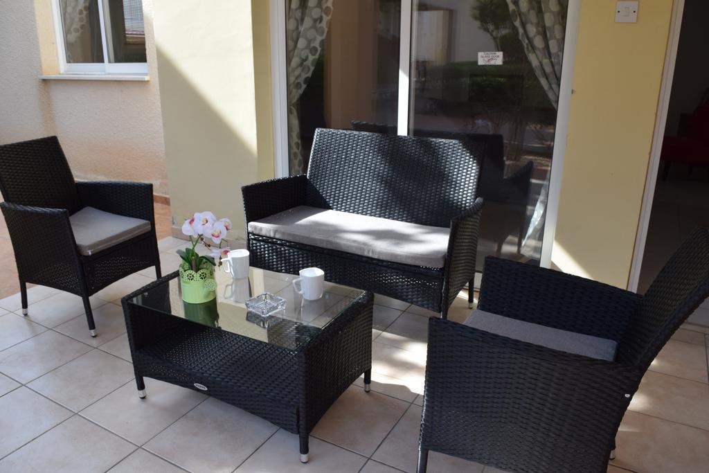 Diana Apartment Пафос Экстерьер фото