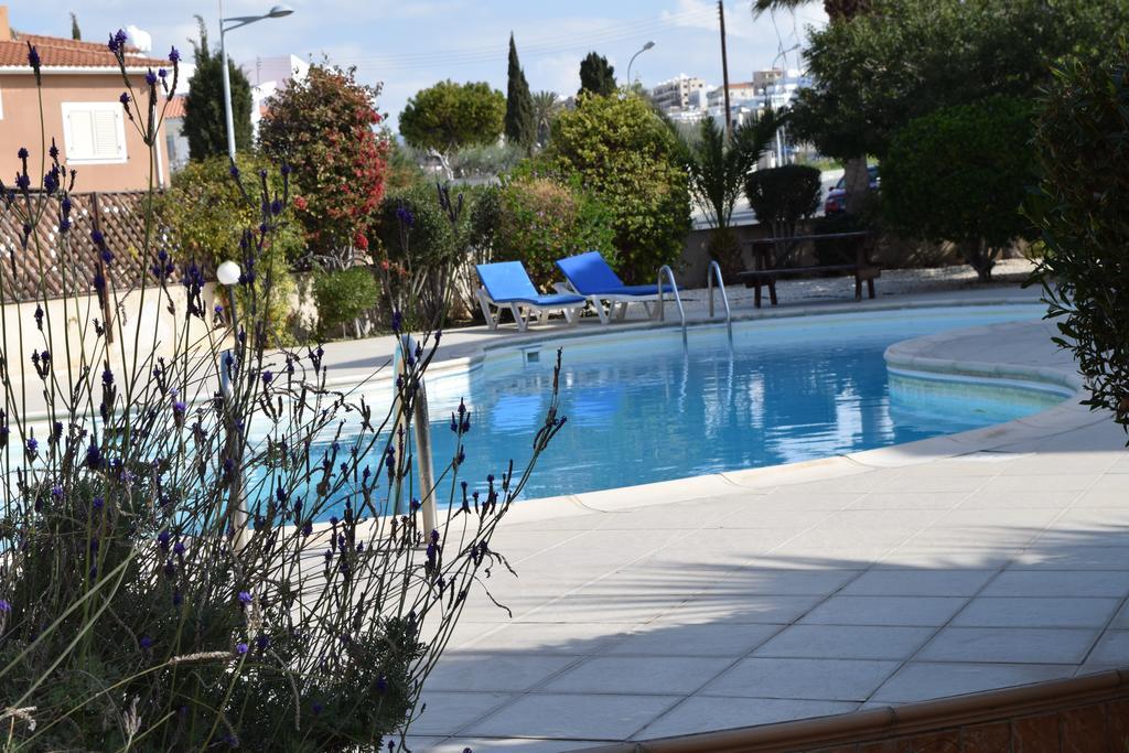 Diana Apartment Пафос Экстерьер фото